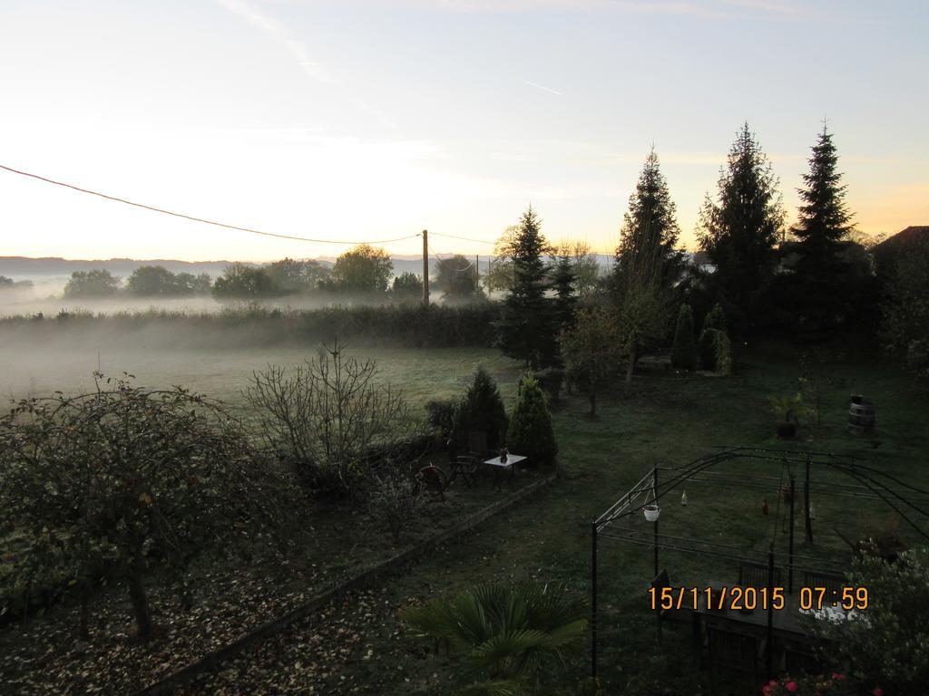 Bed and Breakfast Domaine Le Chec Saint-Ost Exterior foto